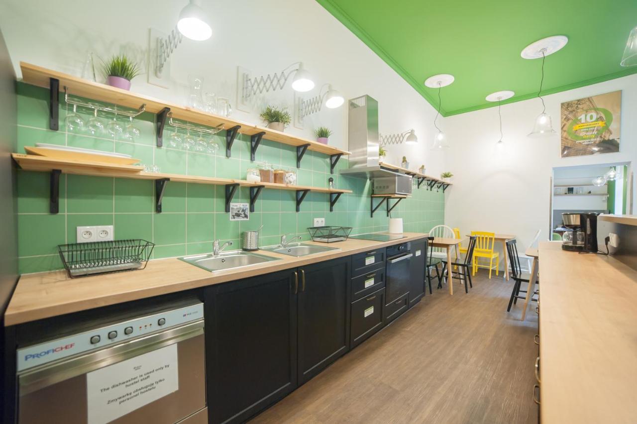 Dizzy Daisy Hostel Krakow Exterior photo The kitchen at the Student Union